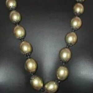 HONG KONG Womens Sage Green Faux Pearl Necklace Choker Signed 20"